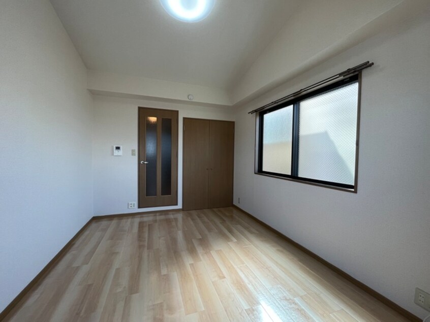 居室 モンドリアン