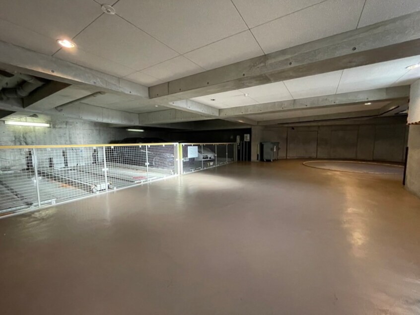 駐車場 シルバ－ウィリアムス