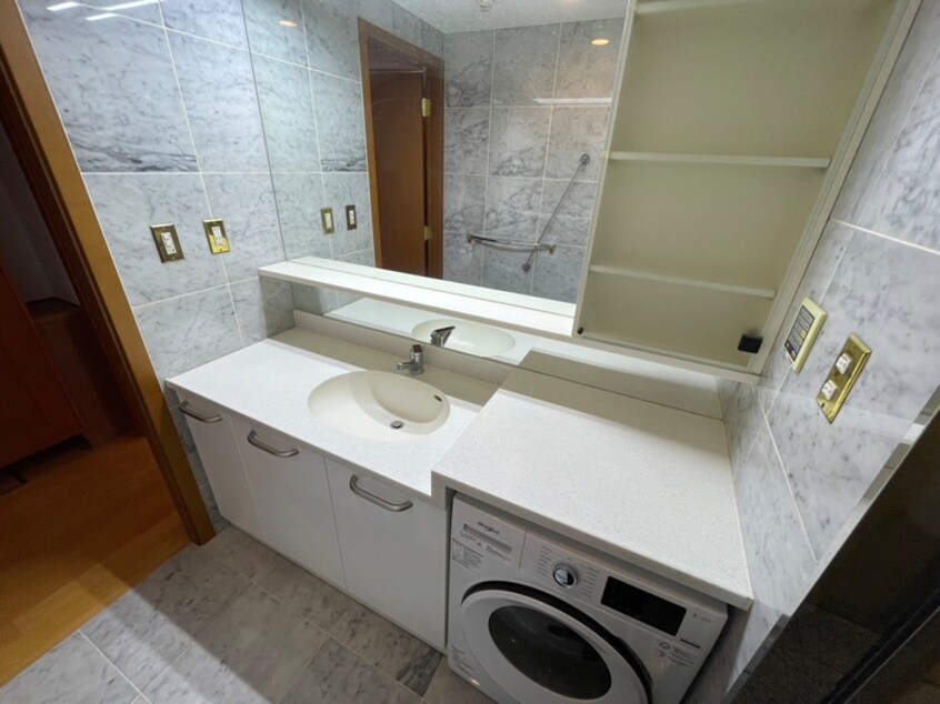 洗面 シルバ－ウィリアムス