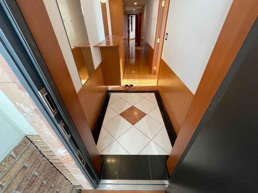 玄関 シルバ－ウィリアムス