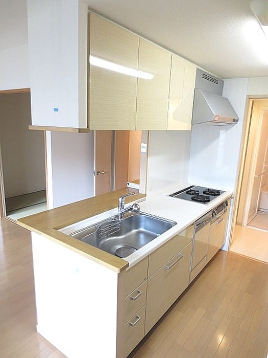 キッチン ﾘﾊﾞｰｶﾞｰﾃﾞﾝ出来島(402)