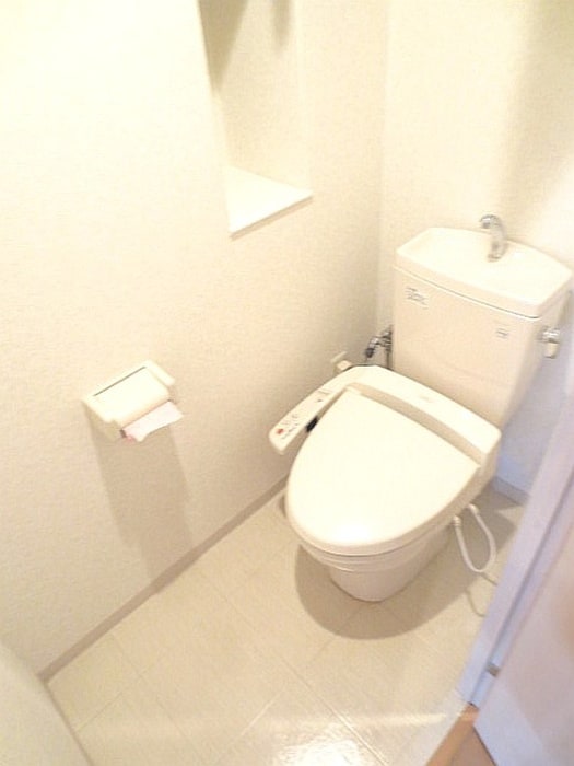 トイレ ﾘﾊﾞｰｶﾞｰﾃﾞﾝ出来島(402)