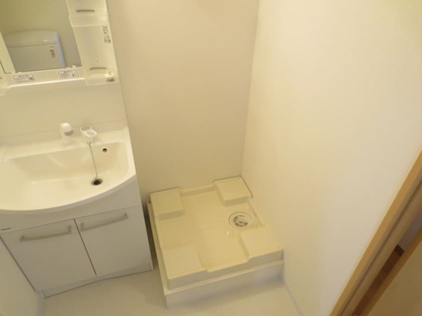 洗濯機置場 ドルチェヴィ－タ王子公園