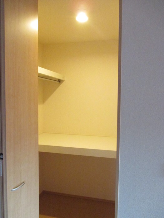 収納 サン　ハイム