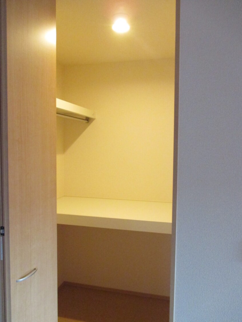 収納 サン　ハイム