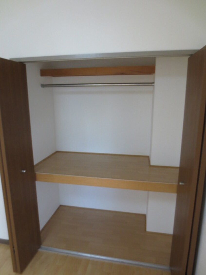 収納 ルブール城東