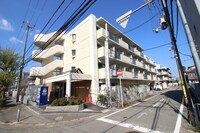 ラ・イリス利倉