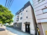 スリースター鶴町