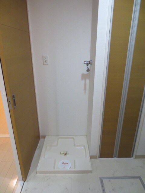 洗濯機置場 ＢＲＡＶＩ　南船場