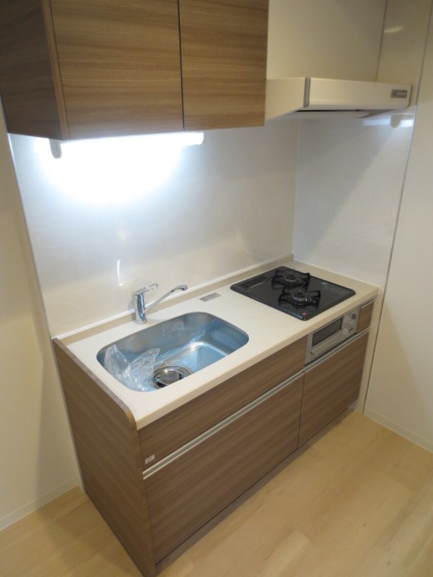 キッチン Premiere Maison (ﾌﾟﾙﾐｴ-ﾙﾒｿﾞﾝ)