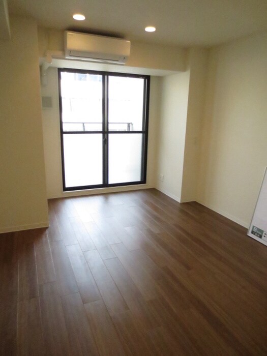 居室 Premiere Maison (ﾌﾟﾙﾐｴ-ﾙﾒｿﾞﾝ)