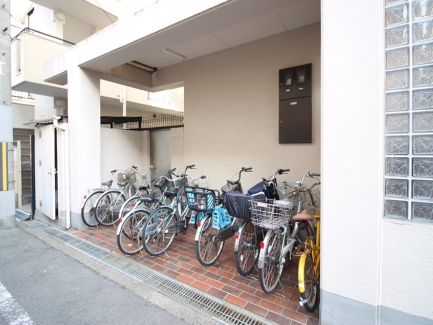 駐輪場 富永ハイツ