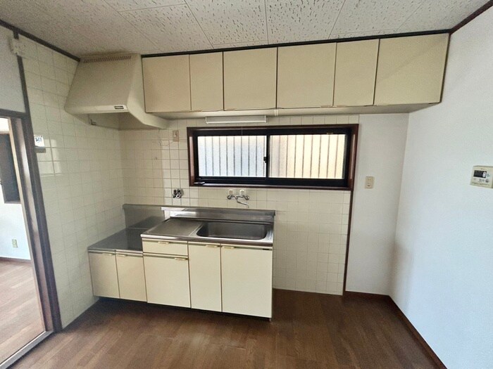 キッチン ＹＯＫハイムⅡ(１０号・１１号)