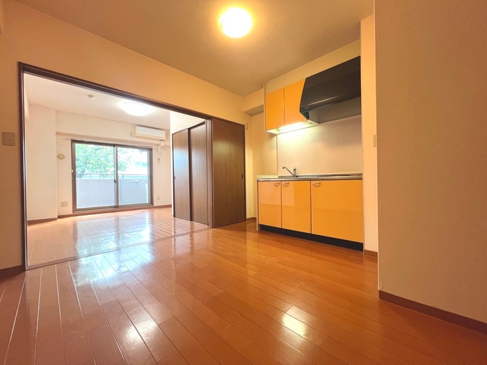 居室 サンロイヤル　スミ