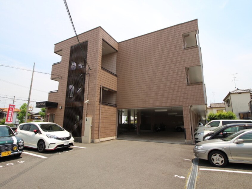 駐車場 ヴィラグラディオ