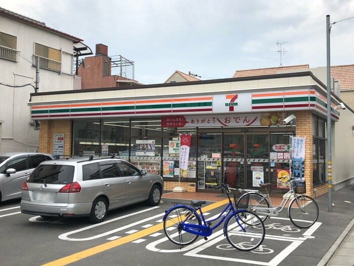 セブンイレブン東大阪近江堂2丁目店(コンビニ)まで250m マナティー