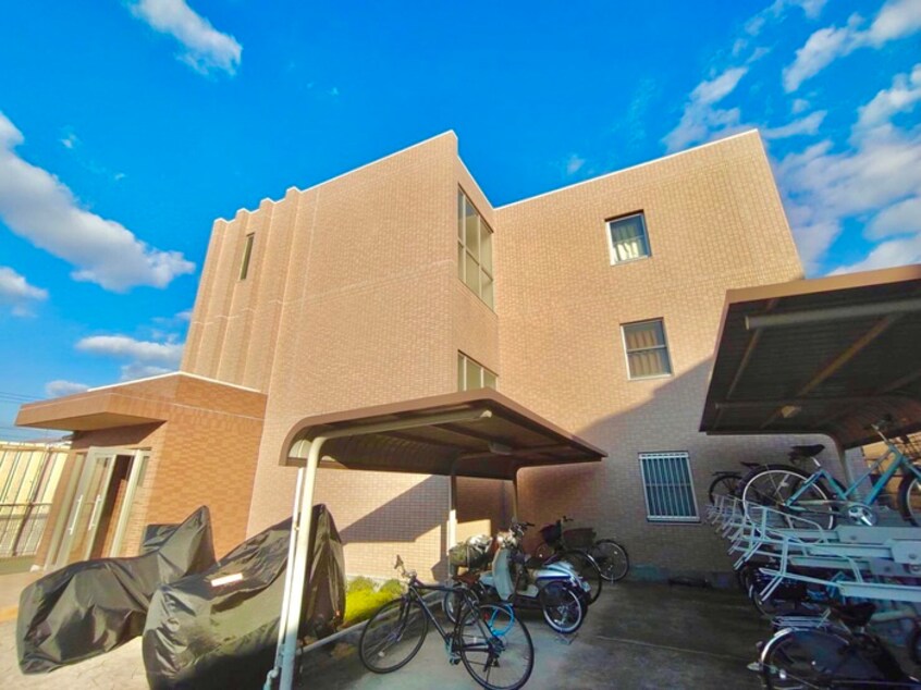 外観写真 アニメ－ト松下１号館