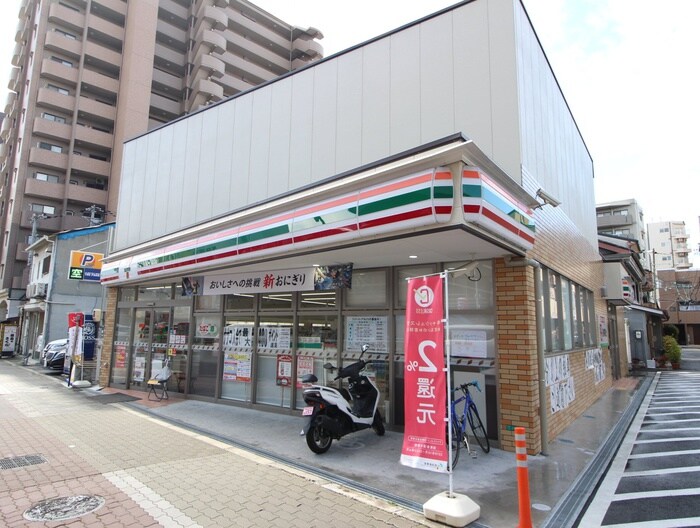 セブン-イレブン 地下鉄今里駅前店(コンビニ)まで700m レジデンス今里