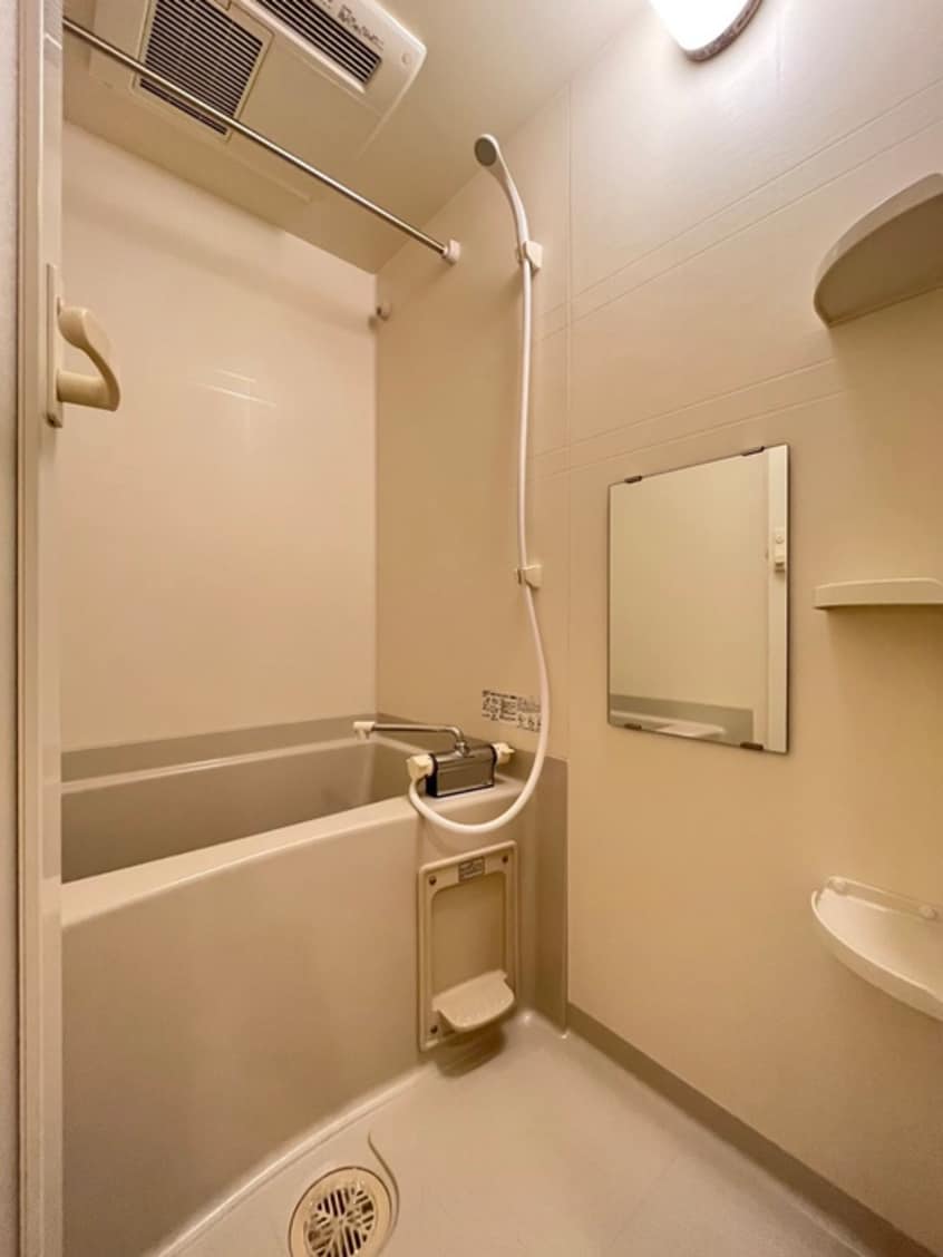 バス／シャワールーム等 シャインコ－ト