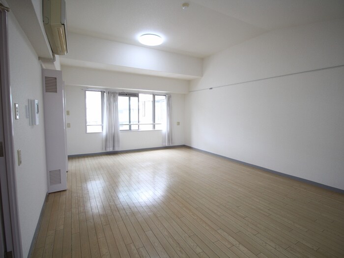 居室 ロイヤルスプリングス