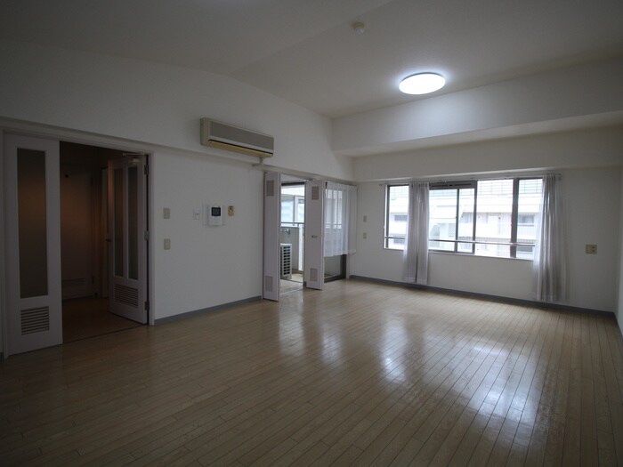 居室 ロイヤルスプリングス