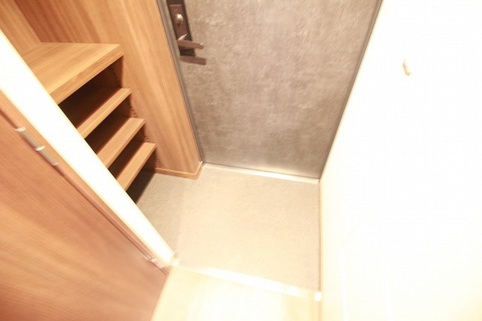 玄関 ラグゼナ梅小路京都西