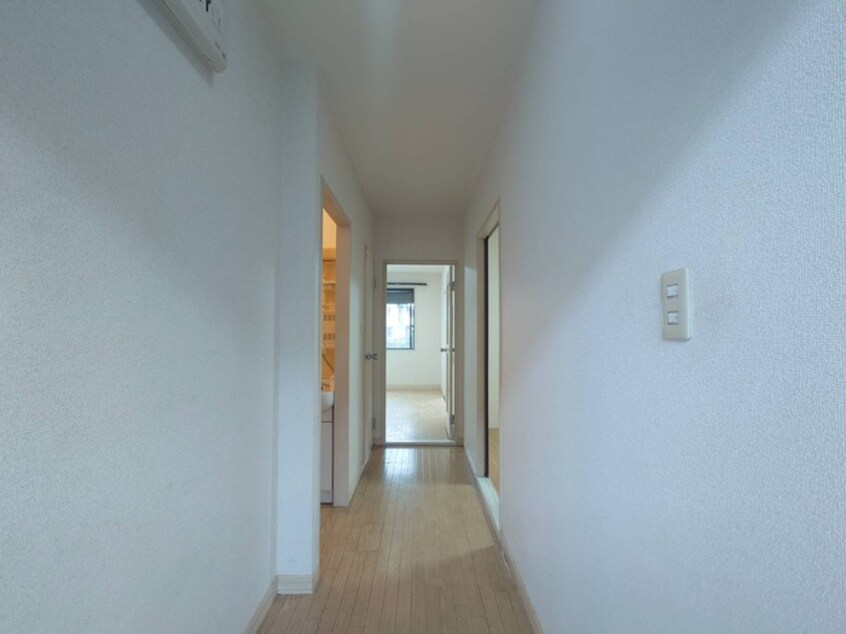 廊下 フレグランス西渋川