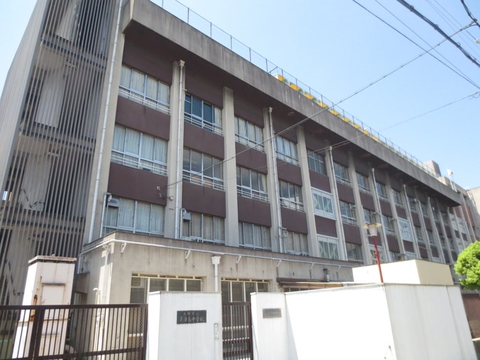 美津島中学校(中学校/中等教育学校)まで123m メゾンノール加島