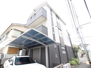 稲津町３丁目貸家