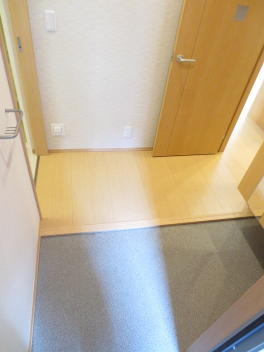 玄関 レ・セレーナ北大路