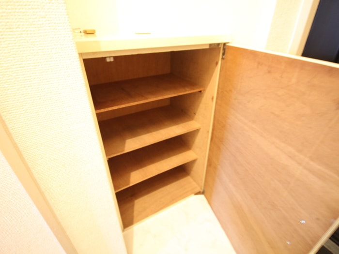 靴箱 サンロ－レル仁川