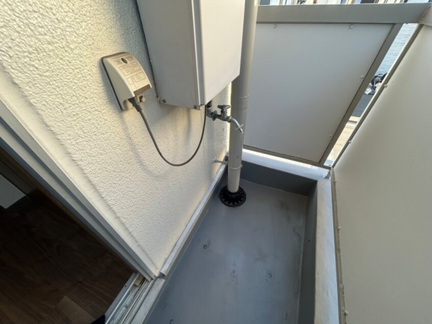 洗濯機置場 シャトレ下新庄