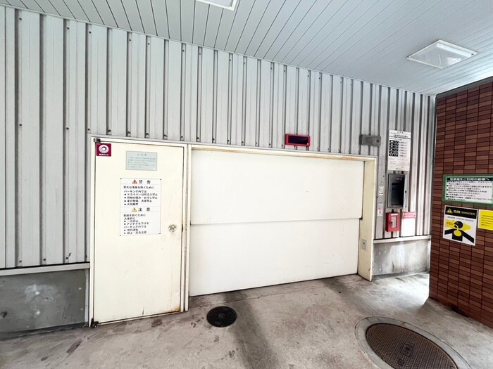 駐車場 グランシス江坂