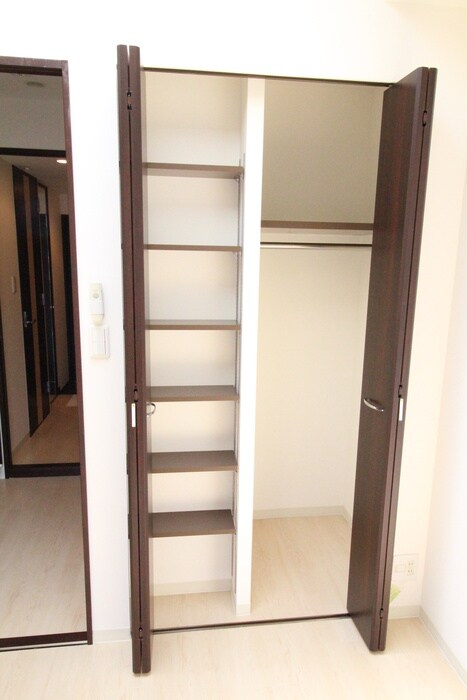収納 グランシス江坂