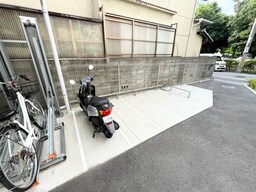 バイク置き場