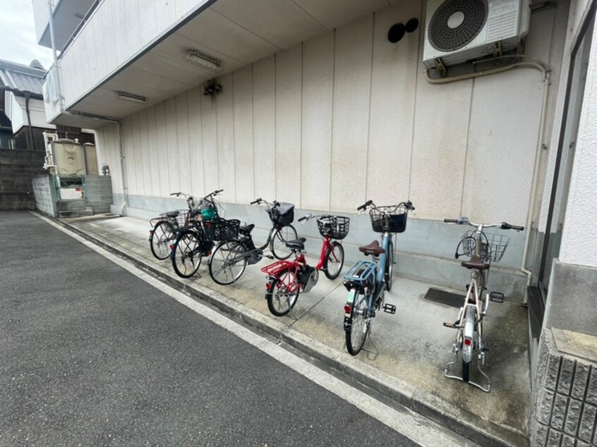 駐輪場 サンライズしみず