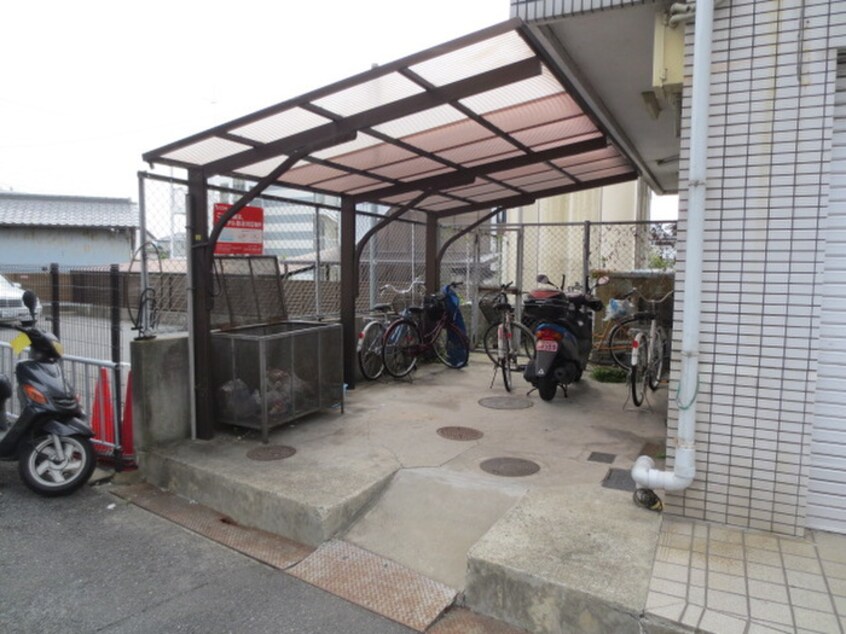 駐輪場 ＪＰアパートメント摂津Ⅱ