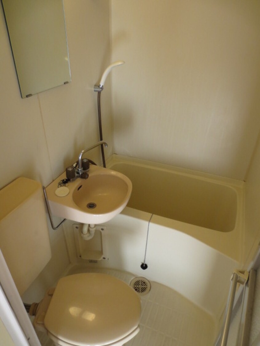 バス／シャワールーム等 ＪＰアパートメント摂津Ⅱ