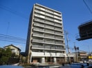 ﾌﾟﾚｻﾝｽﾛｼﾞｪ高槻ﾌﾟﾚﾐｱ（501）の外観