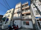 ロイヤル参番館の外観