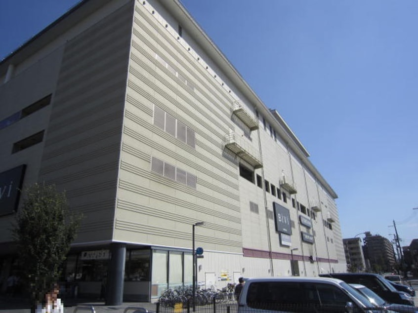 BIVI二条(映画館)まで432m Ｌａ　Ｖｉｔａ　二条月光