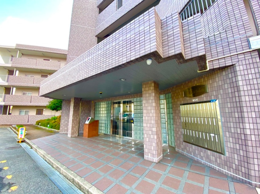 エントランス部分 ﾘﾍﾞﾙﾃ摂津