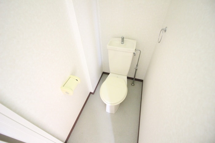 トイレ イ－スト神戸本山