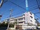 薫英女学院(大学/短大/専門学校)まで100m ﾛｲﾔﾙ摂津