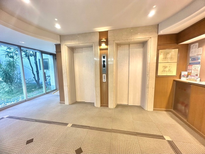 エントランス部分 ローズハイツ芦屋（７１１）