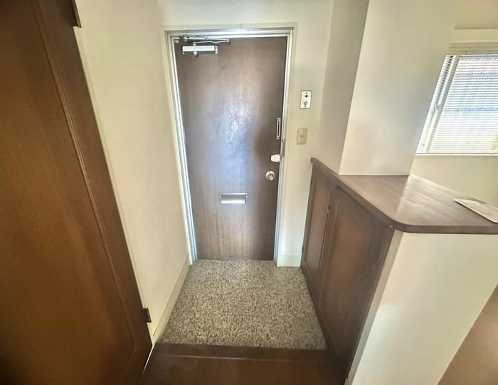 玄関 ローズハイツ芦屋（７１１）