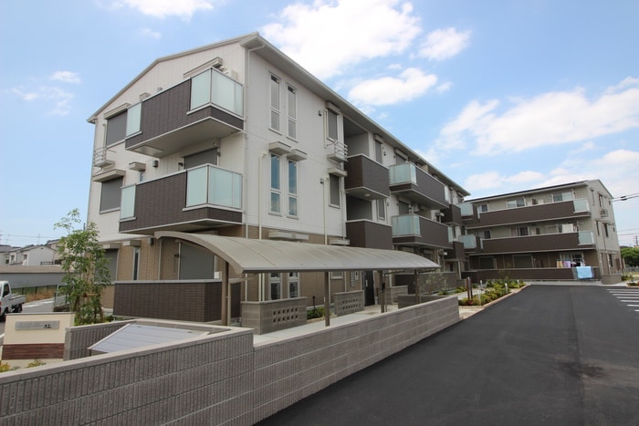外観写真 ノア・パークくさべ　B棟