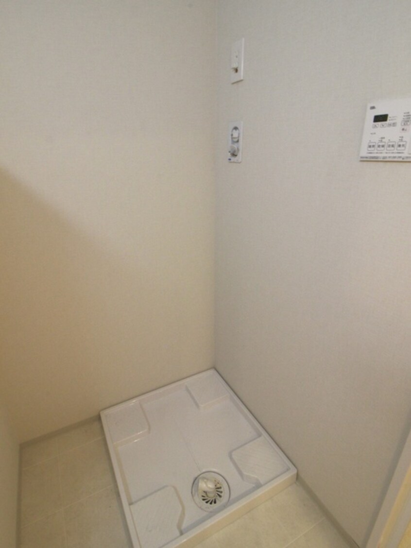 洗濯機置場 Ｌｉｅｂｅ岸部