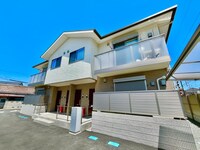 メゾン　グランソレイユ