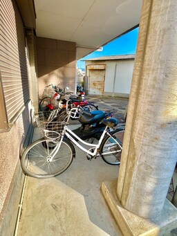 バイク置き場
